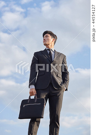 スーツ 正装 20代 44554127