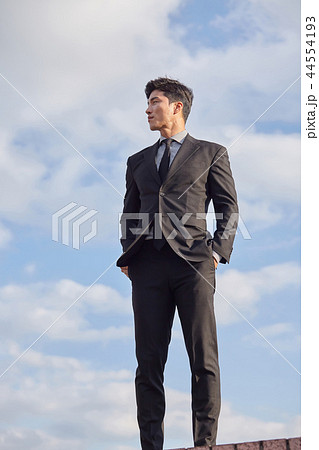 スーツ 正装 20代 44554193