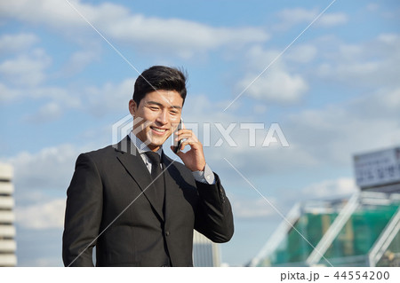 20代 会社員 韓国人 44554200