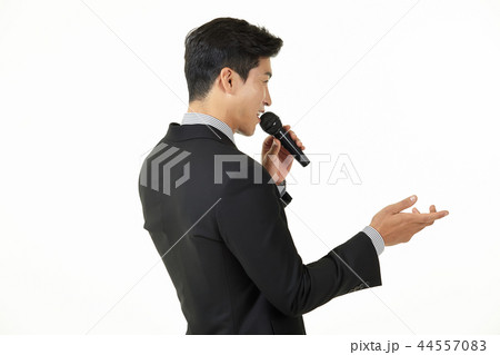 20代 会社員 韓国人 44557083