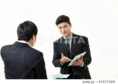 20代 会社員 韓国人 44557469