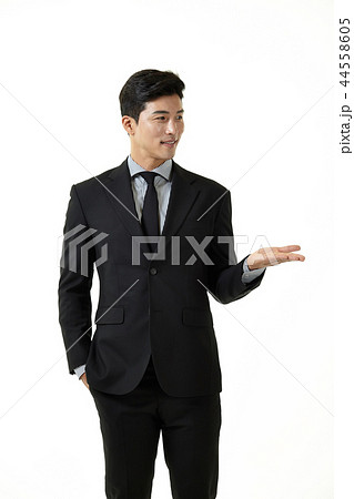 20代 会社員 韓国人 44558605