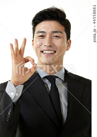 20代 会社員 韓国人 44558661