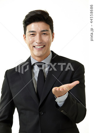 20代 会社員 韓国人 44558686