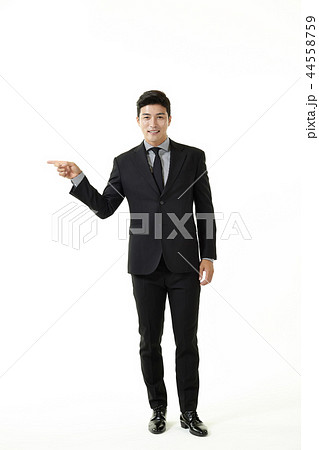 20代 会社員 韓国人 44558759