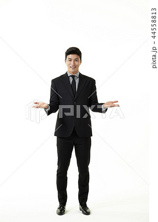 20代 会社員 韓国人 44558813