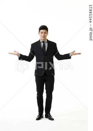 20代 会社員 韓国人 44558815