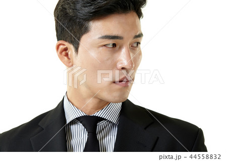 20代 会社員 韓国人 44558832