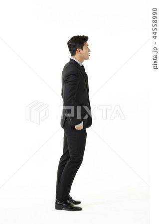 20代 会社員 韓国人 44558990