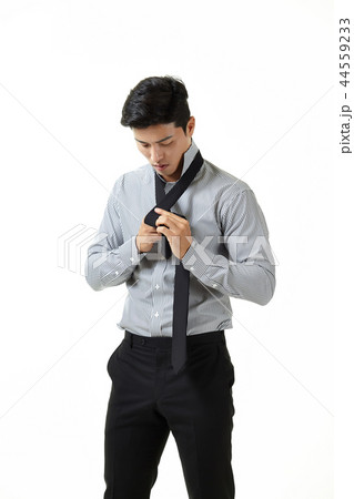 スーツ 正装 20代 44559233