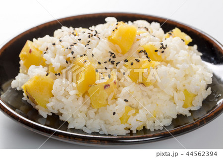 サツマイモ御飯 44562394