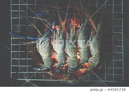 Grilled shrimp (Giant freshwater prawn) at market Grilled shrimp (Giant freshwater prawn) at market 44565736