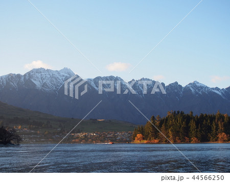 ニュージーランド　クイーンズタウン　リマーカブルズ山脈 44566250