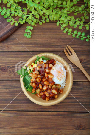 チリコンカン 44568923