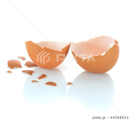 Broken egg isolated on white background Broken egg isolated on white background 44568933