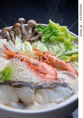 鍋料理 海鮮鍋 加熱中 鍋料理 海鮮鍋 加熱中 44569996