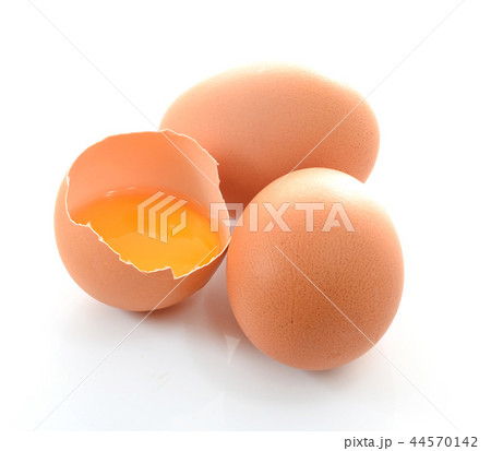 Broken egg isolated on white background 44570142