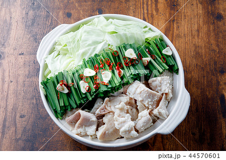 鍋料理　もつ鍋　加熱前 44570601