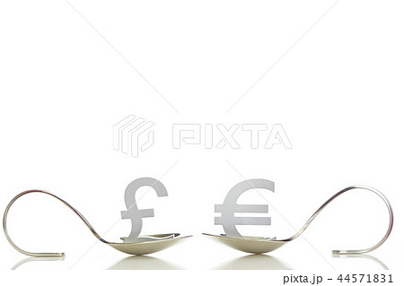 英国通貨ポンドと欧州連合通貨ユーロのマーク の写真素材