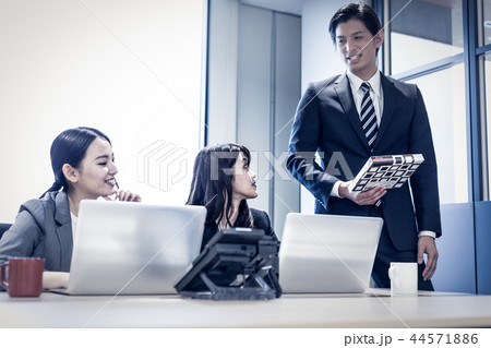 オフィス オフィス 44571886