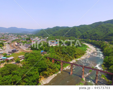 上空から眺めた「荒川橋梁」〜ドローンで空撮（埼玉県秩父郡長瀞町長瀞･皆野町下田野） 44573703