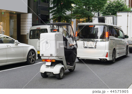 デリバリー バイク  44575905