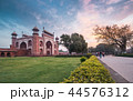 Taj Mahal Great Gate at sunrise 44576312