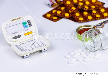 医療器具　ヘルスケア　健康管理イメージ 44580560