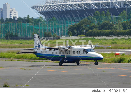 セスナ機(調布飛行場/東京都調布市) セスナ機(調布飛行場/東京都調布市) 44581194