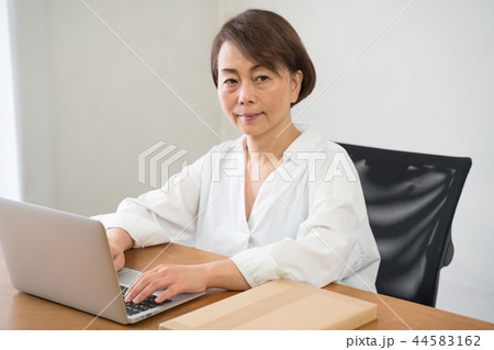 小包 小包 44583162