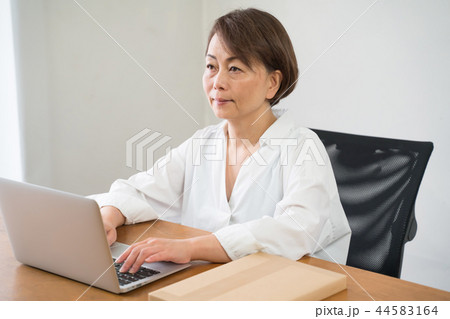 小包 小包 44583164