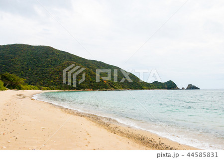 鹿児島県奄美大島ヤドリ浜海水浴場 鹿児島県奄美大島ヤドリ浜海水浴場 44585831