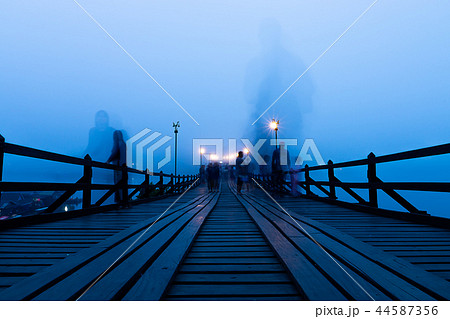 Mon bridge in the morning. Mon bridge in the morning. 44587356