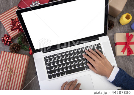 Business hand using computer blank screen mockup Business hand using computer blank screen mockup 44587880