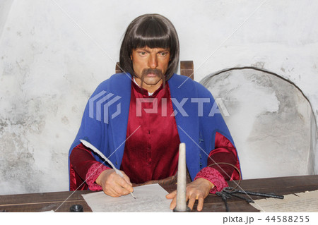 Wax figure of old clerk in museum of Baturin 44588255