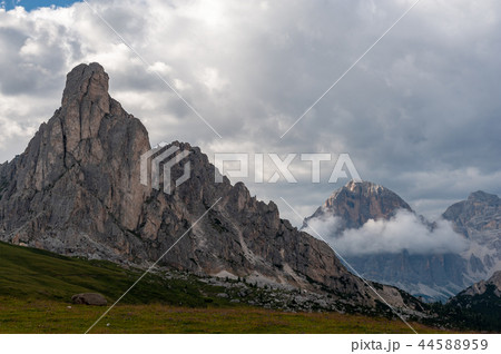 Sunset at the Passo di Giau, in the Italian Dolomites 44588959