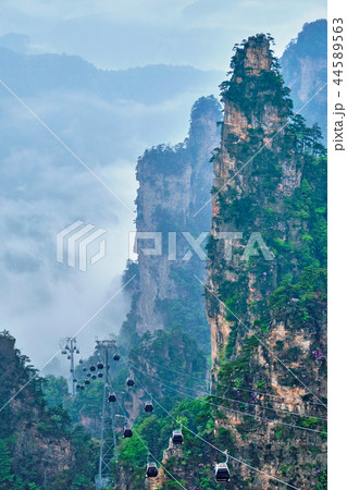 Zhangjiajie mountains, China 44589563