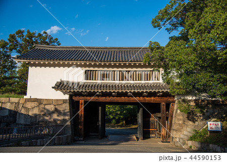 大阪城の四つの出入り口の一つ青屋口の青屋門 44590153