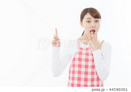 若い女性保育士 44590301