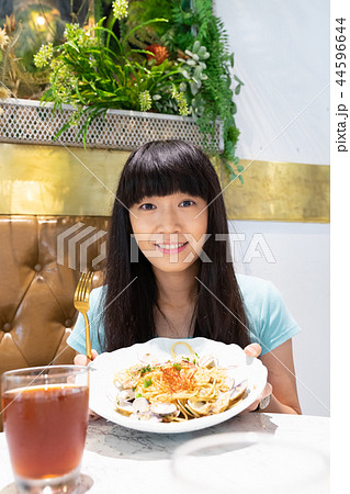 女性 女の人 女 44596644