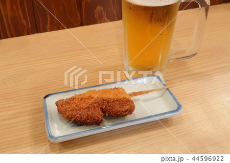 ちょい飲みの風景 44596922