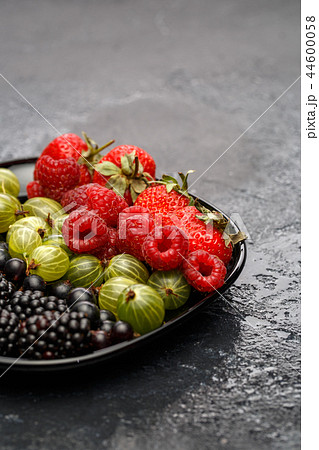 Image of blackberry, strawberry, raspberry, gooseberry, black currant 44600058