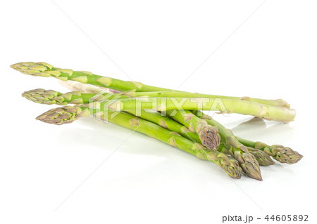 Fresh green asparagus spear isolated on white 44605892