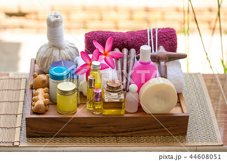 spa, oil, handmade soap, shampoo 44608051