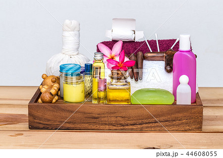 spa, oil, handmade soap, shampoo 44608055