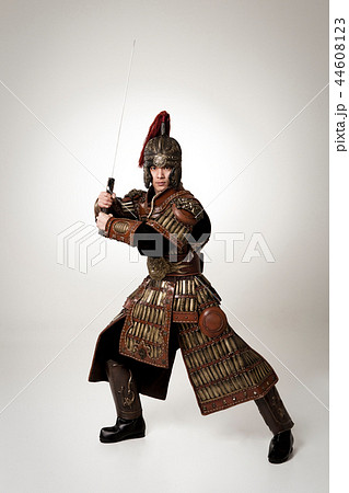 剣 武器 鎧の写真素材