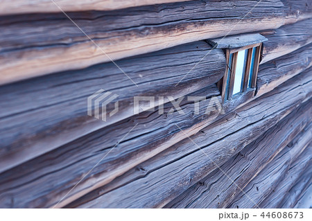 wooden houses in the Russian countryside / wooden architecture, Russian provincial landscape, winter view village in Russia wooden houses in the Russian countryside / wooden architecture, Russian provincial landscape, winter view village in Russia 44608673