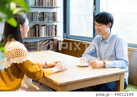 カフェ カップル ライフスタイル カフェ カップル ライフスタイル 44612199