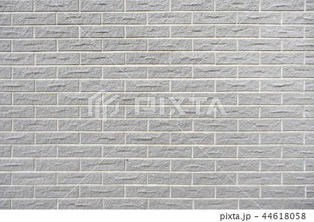 マットな仕上げで高級感のあるタイル（外壁・外装・建物） 44618058