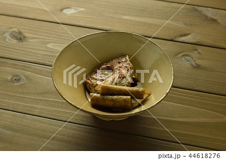 鯛のあら煮 44618276